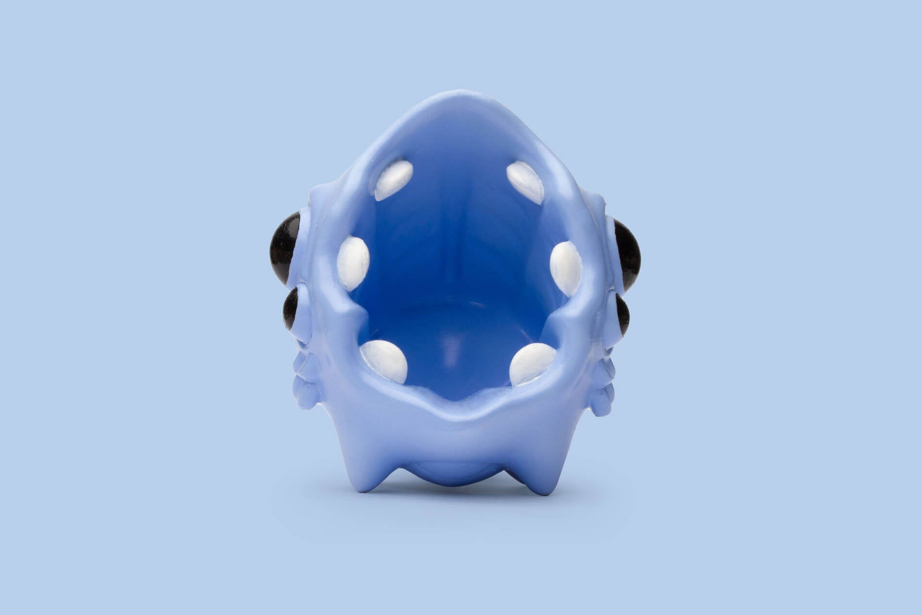 The front side of Zepps' resin sculpture Blue MoonBeast